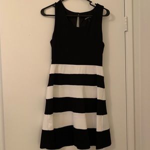 Black and White Express Dress - XS